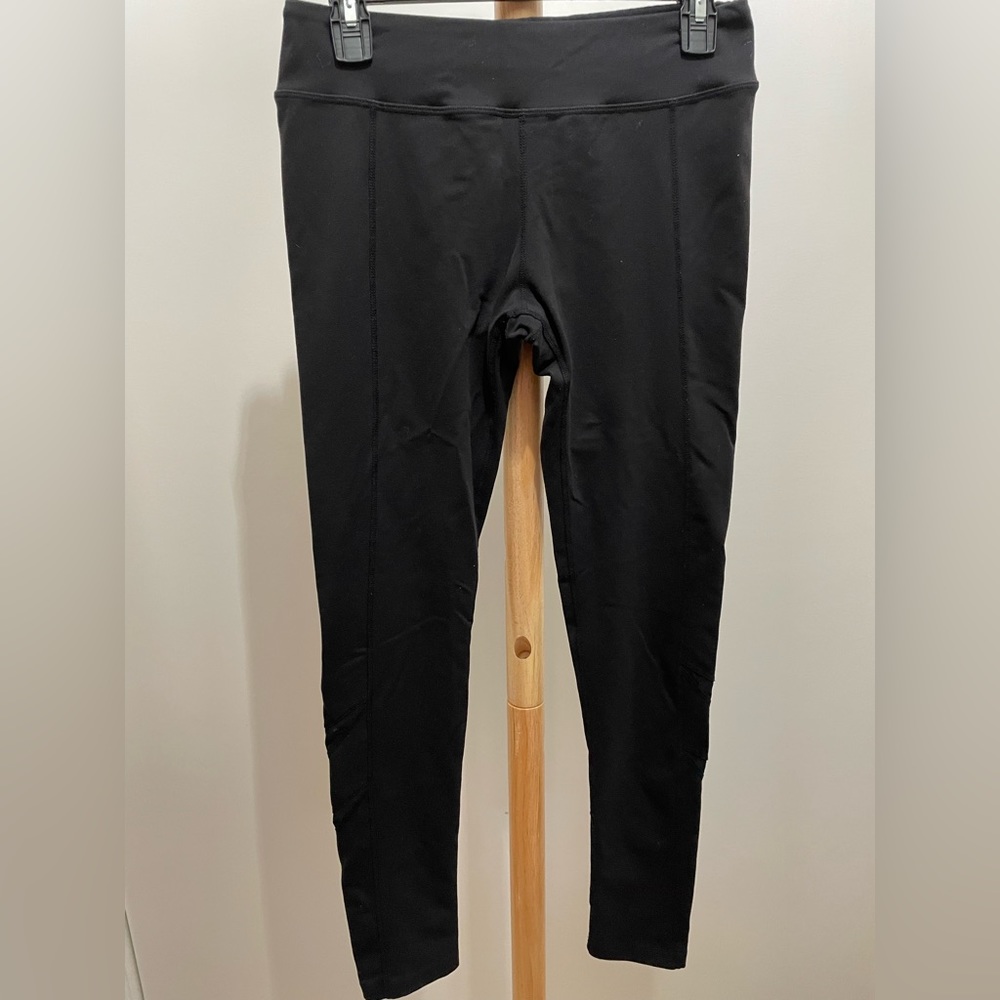 MADE IN THE USA Size Large Rese Black Leggings